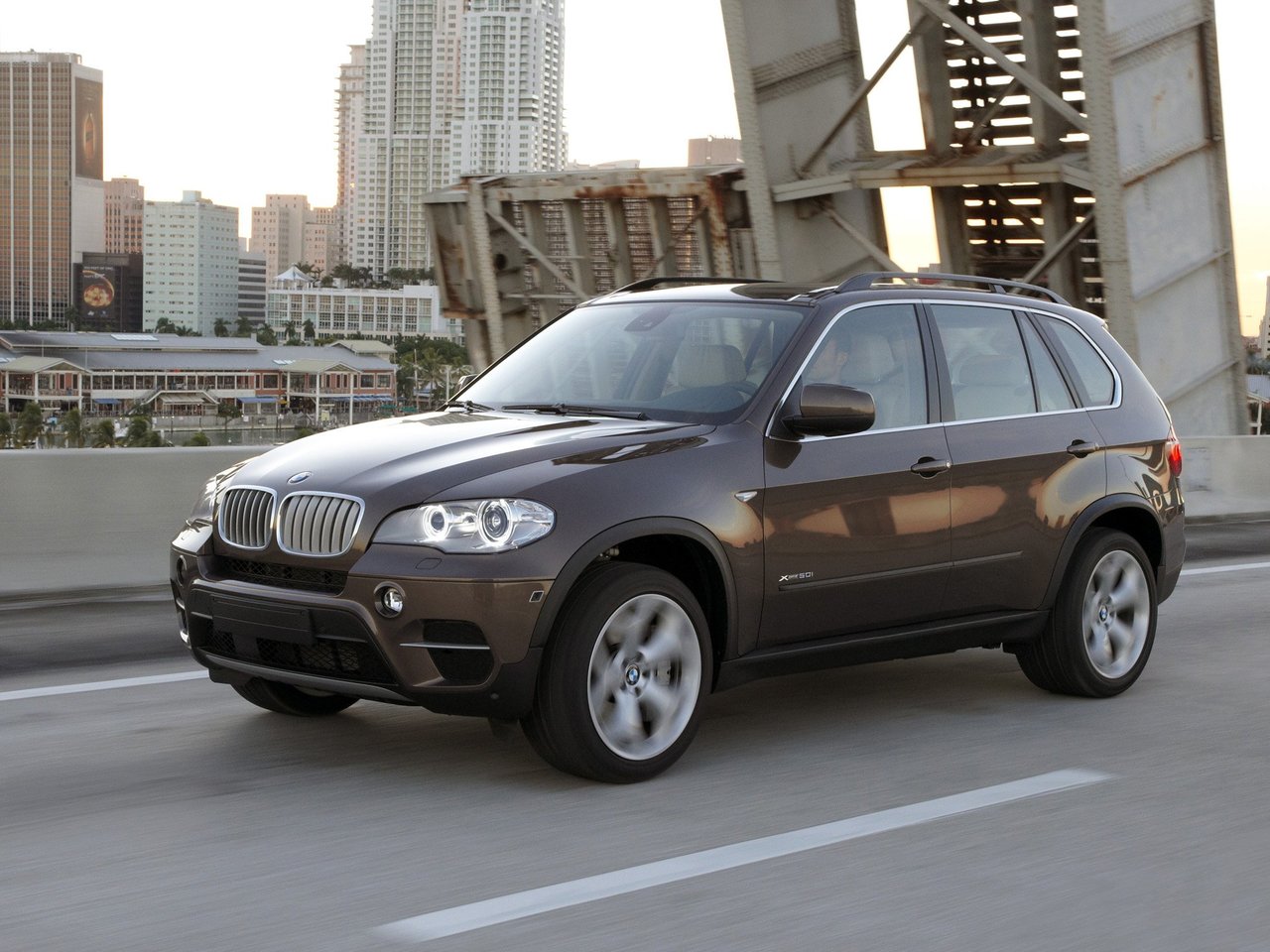 BMW X5 II E70 Рестайлинг (Внедорожник 5 дверей, 2010-2013)