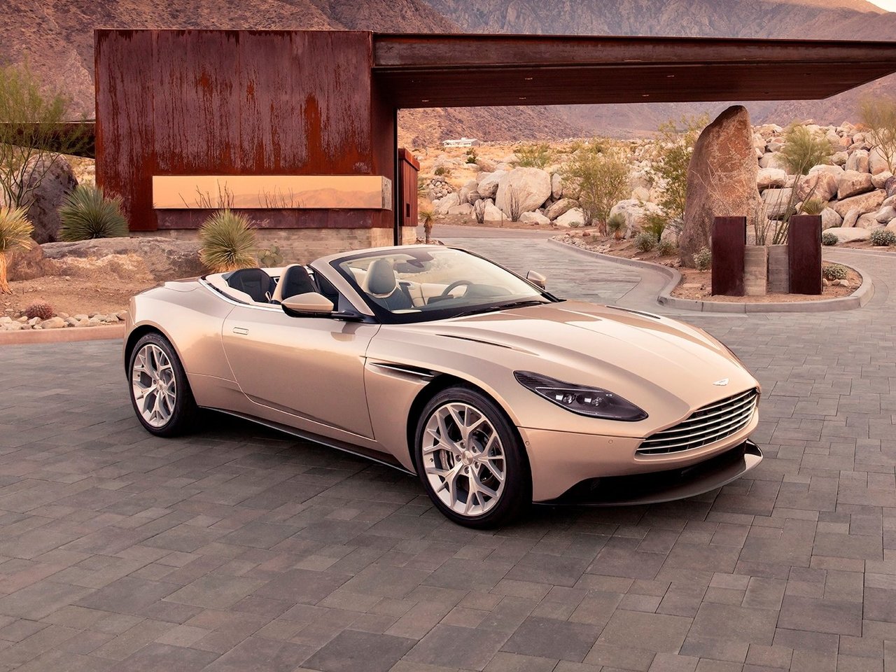 Aston Martin DB11 I (Кабриолет, 2016-н.в.)