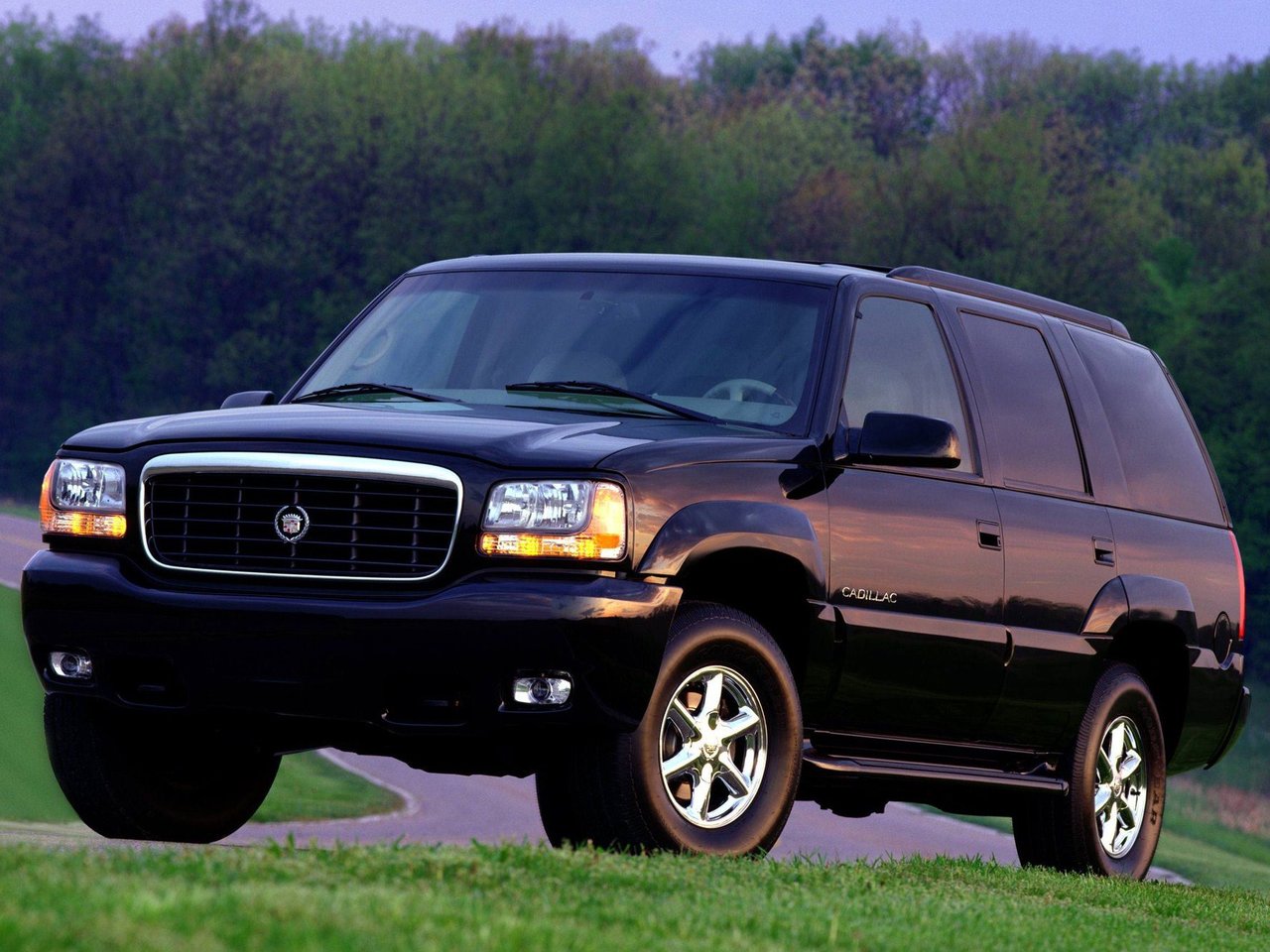 Cadillac Escalade I (Внедорожник 5 дверей, 1998-2002)