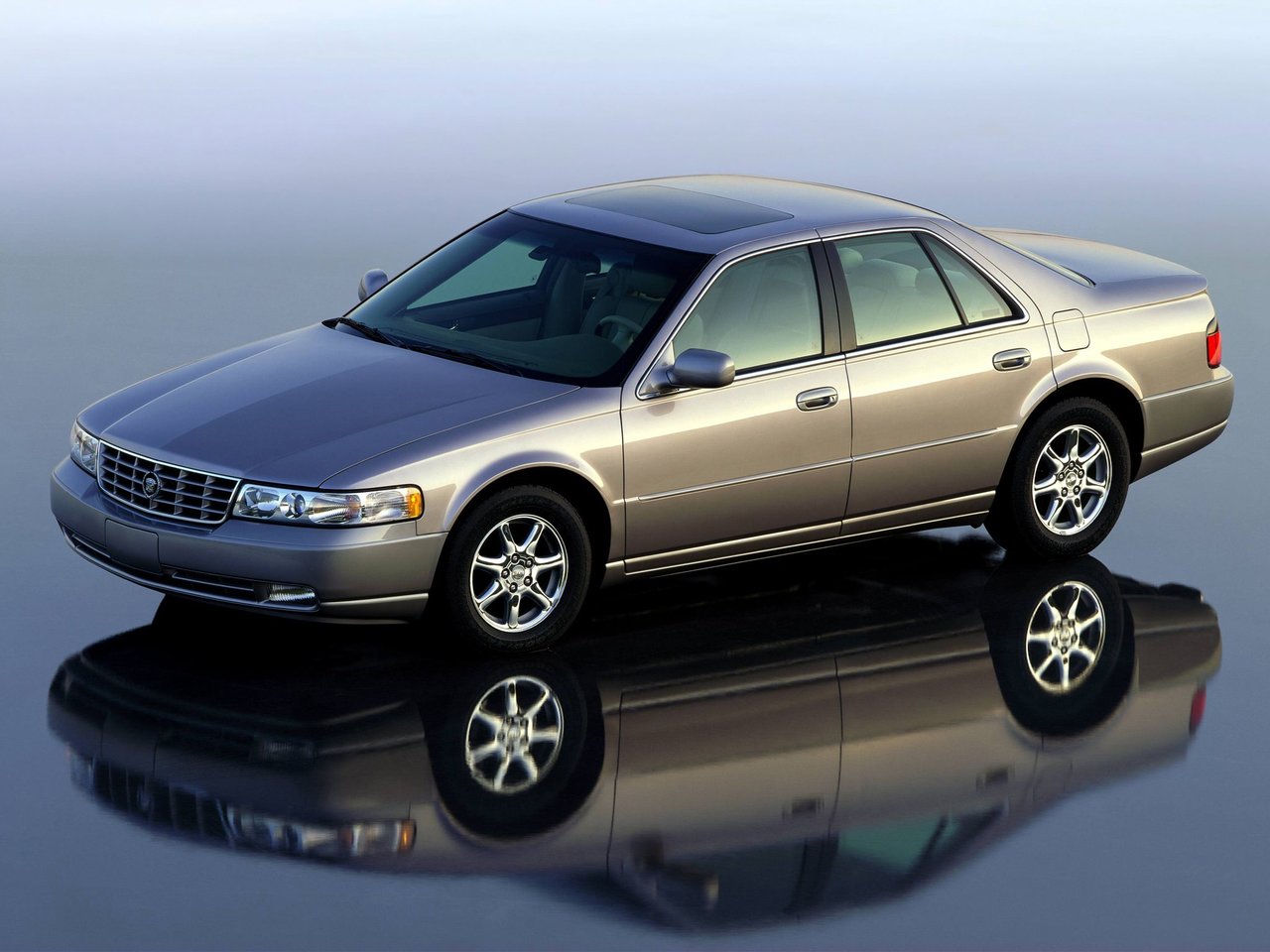 Cadillac Seville V (Седан, 1998-2004)