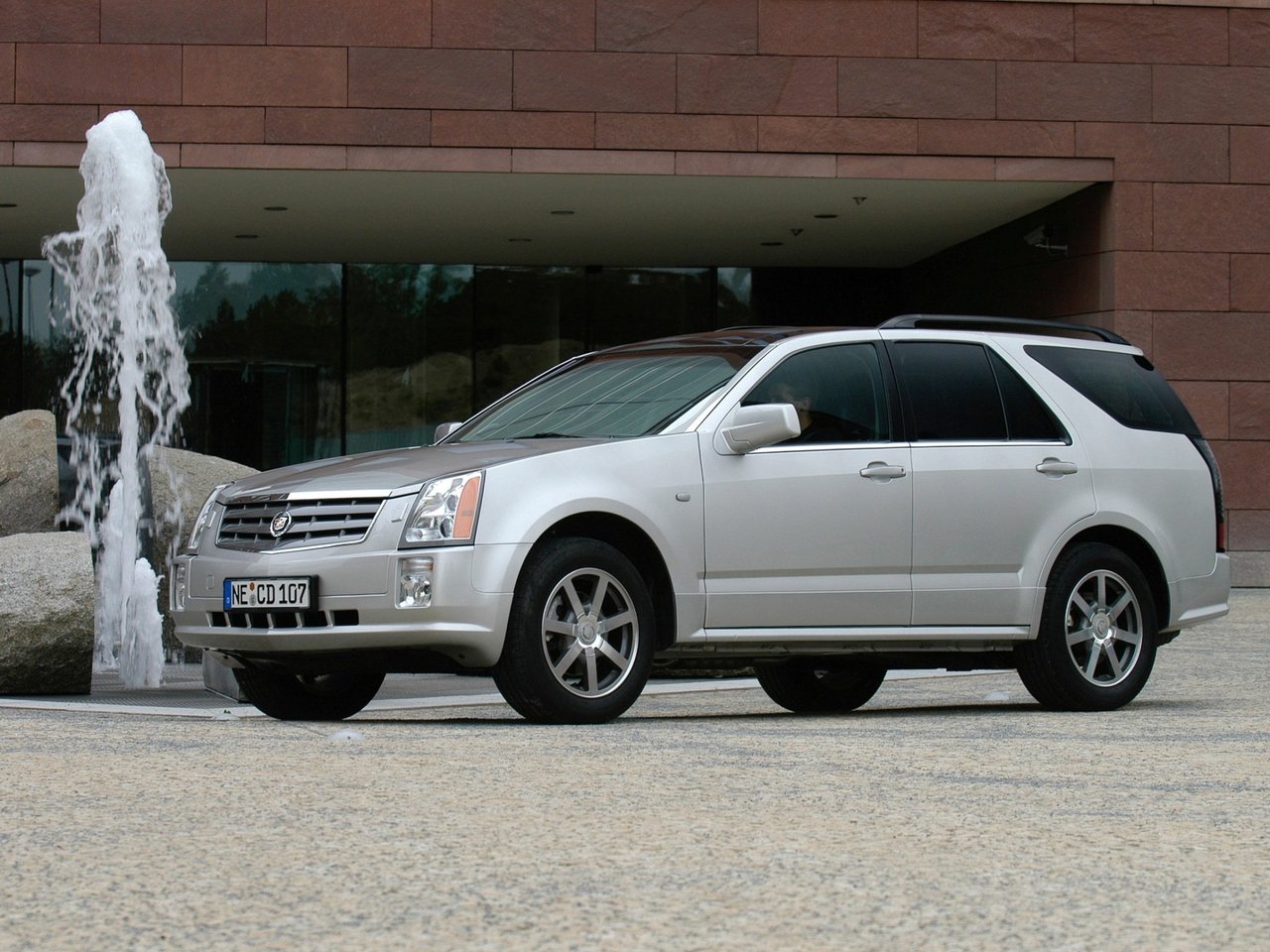 Cadillac SRX I (Внедорожник 5 дверей, 2004-2010)