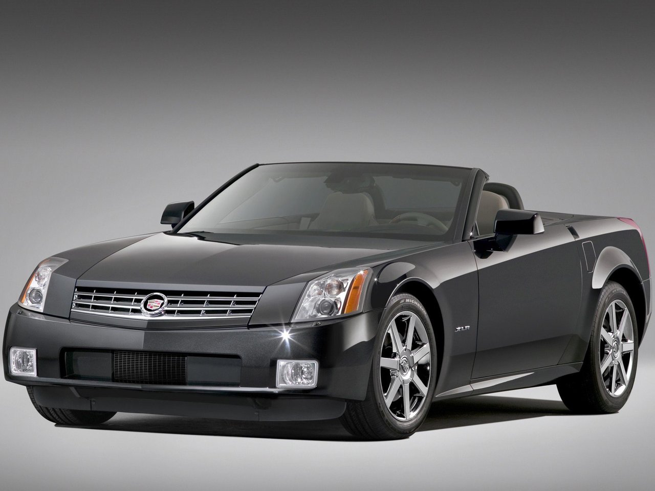 Cadillac XLR (Родстер, 2003-2009)