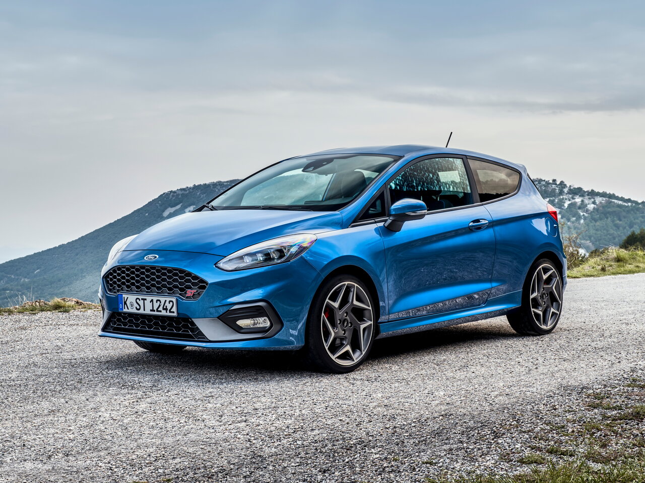 Ford Fiesta ST VII (Хэтчбек 3 двери, 2018-н.в.)