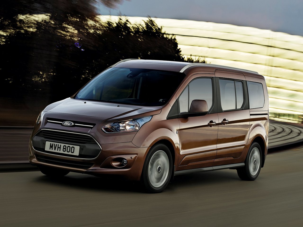 Ford Tourneo Connect II (Компактвэн, 2013-н.в.)