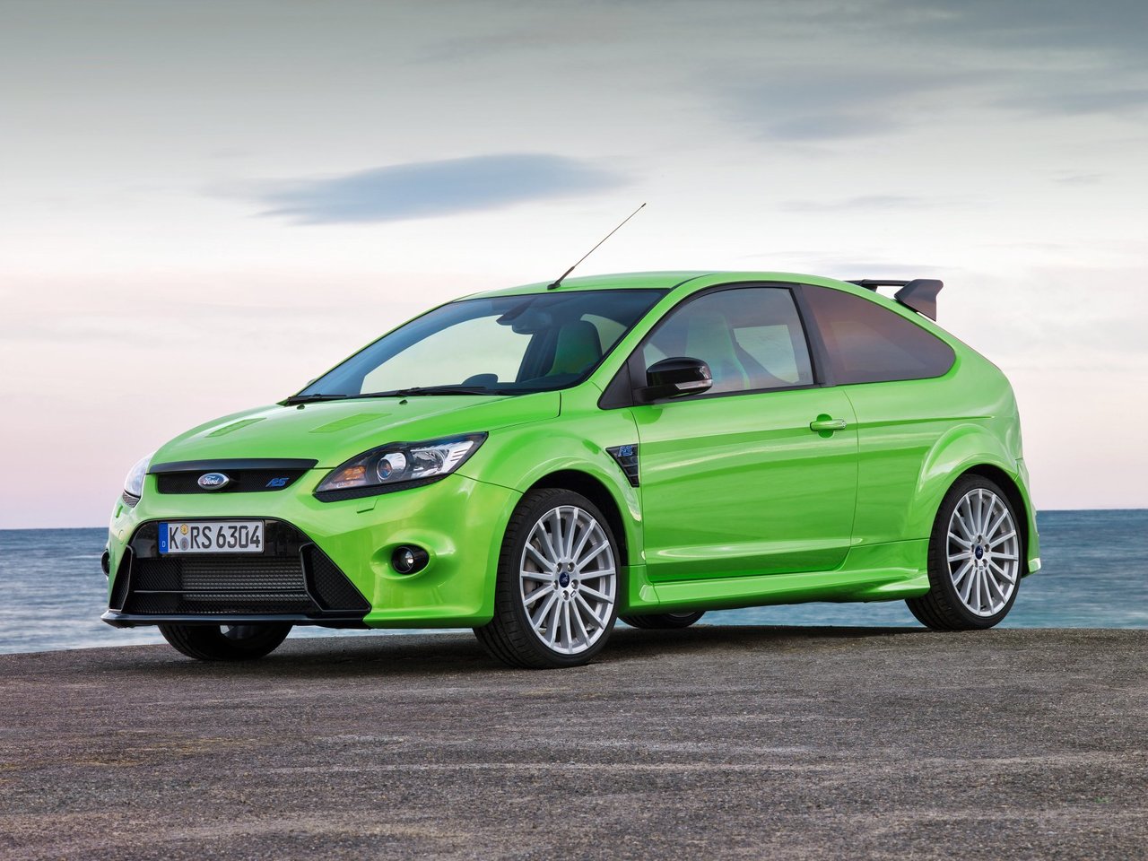 Ford Focus RS II (Хэтчбек 3 двери, 2009-2011)