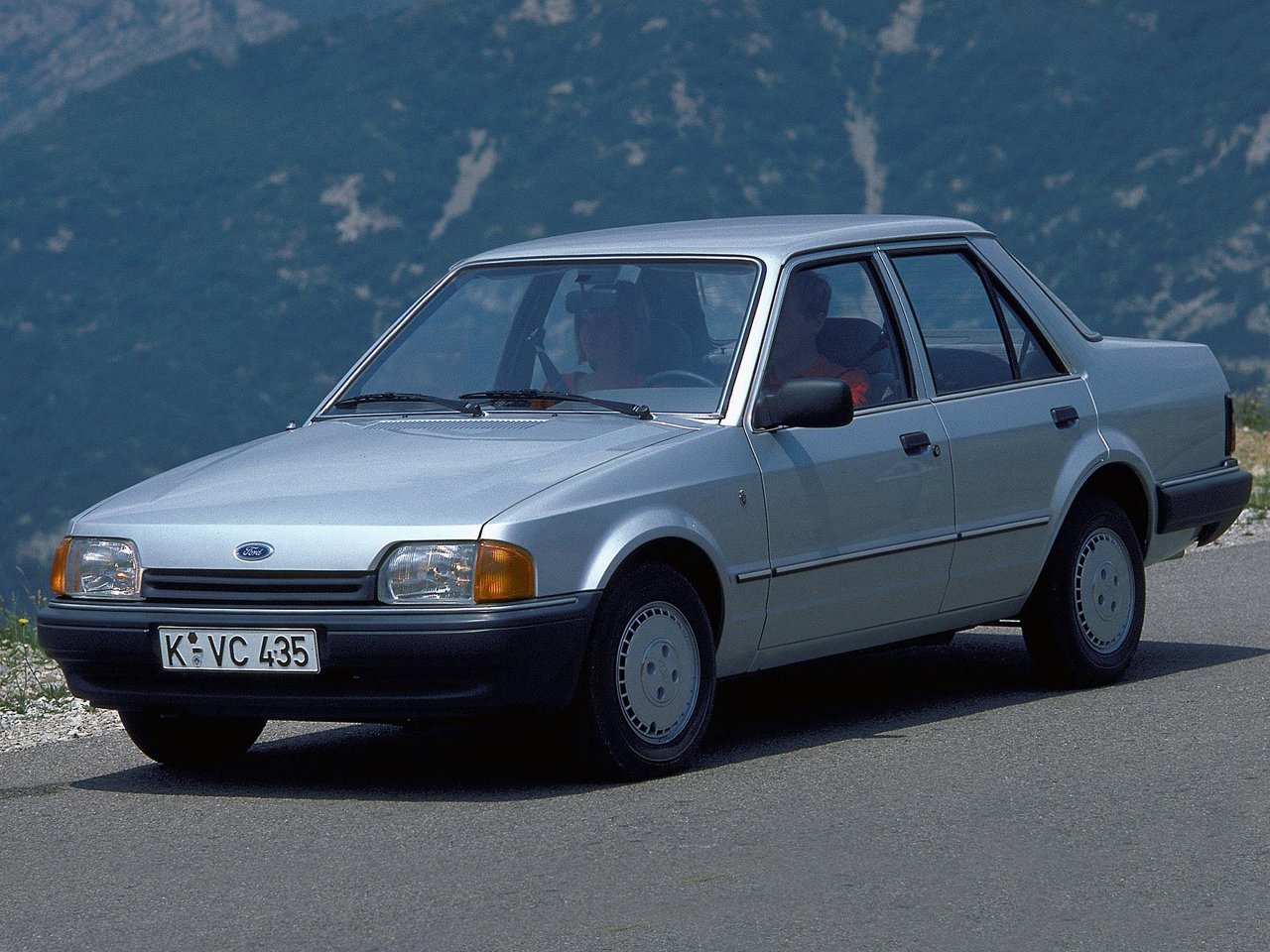 Ford Orion II (Седан, 1985-1990)