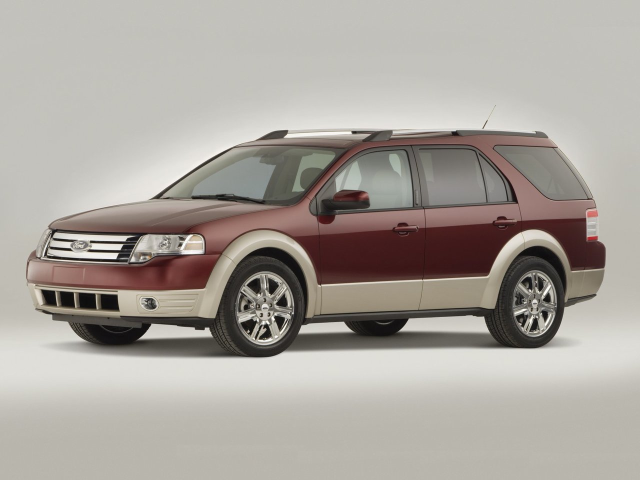 Ford Taurus X (Внедорожник 5 дверей, 2007-2009)