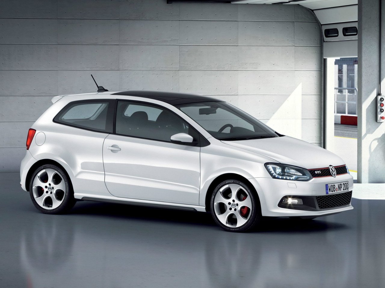 Volkswagen Polo GTI V (Хэтчбек 3 двери, 2009-2014)