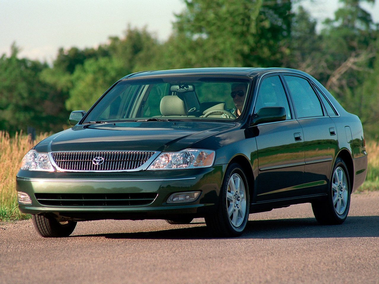 Toyota Avalon II (Седан, 1999-2002)