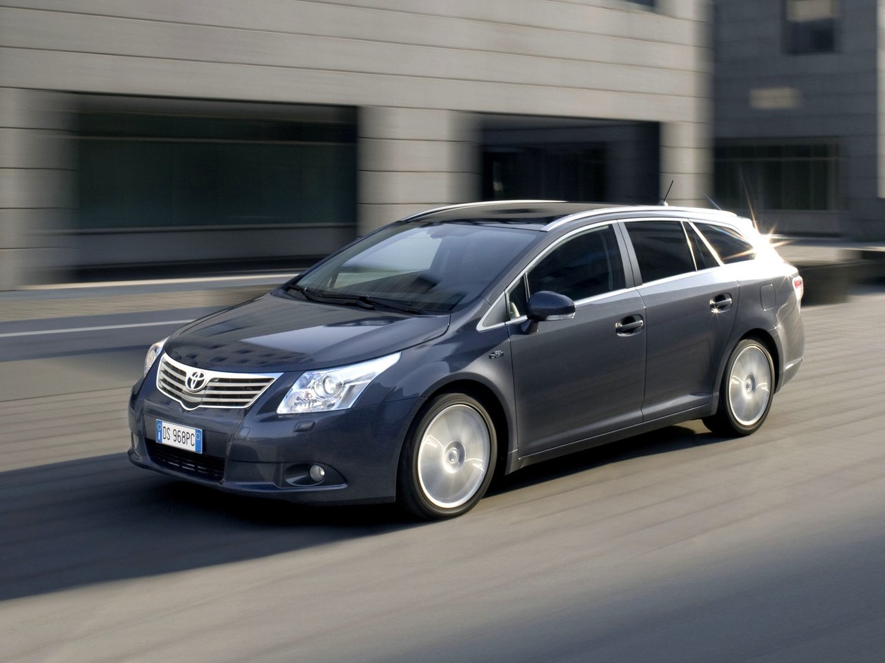 Toyota Avensis III (5-дверный универсал, 2009-2011)