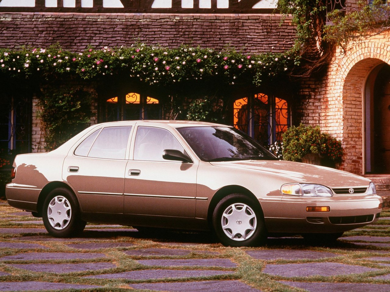 Toyota Camry III XV10 (Седан, 1990-1998)