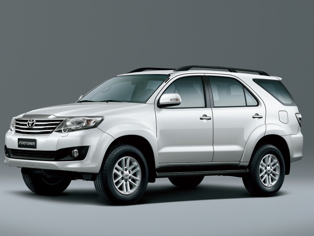 Toyota Fortuner I (Внедорожник 5 дверей, 2005-2015)