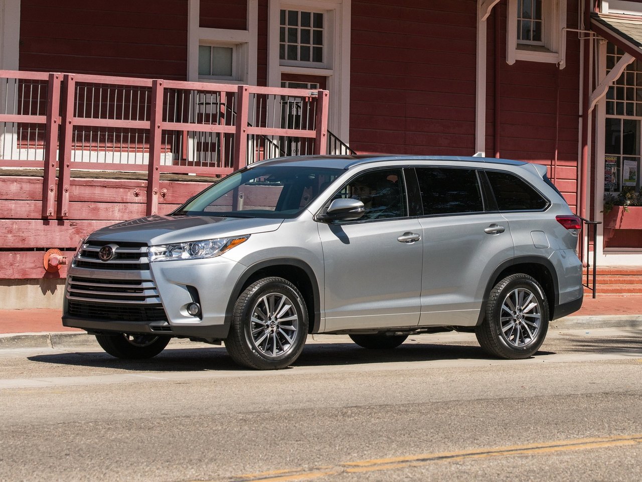 Toyota Highlander III U50 Рестайлинг (Внедорожник 5 дверей, 2016-2019)