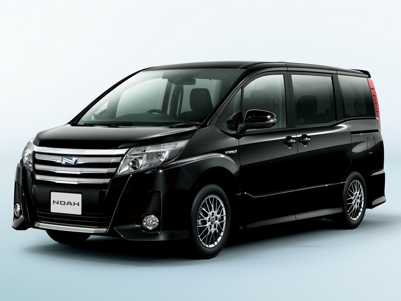 Toyota Noah III R80 (Минивэн, 2014-н.в.)