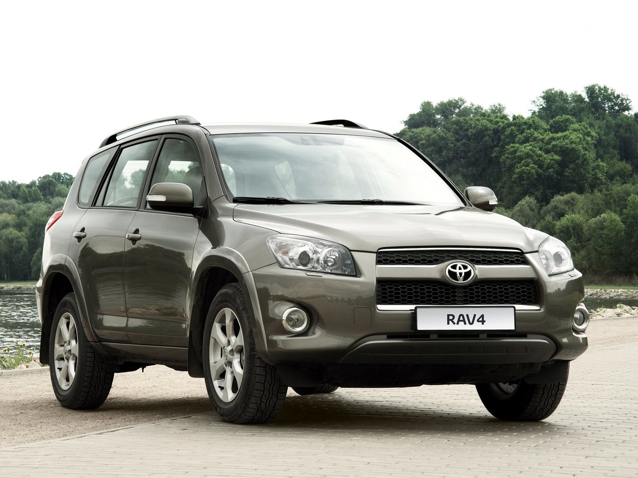 Toyota RAV 4 III XA30 Рестайлинг (Внедорожник 5 дверей, 2010-2013)