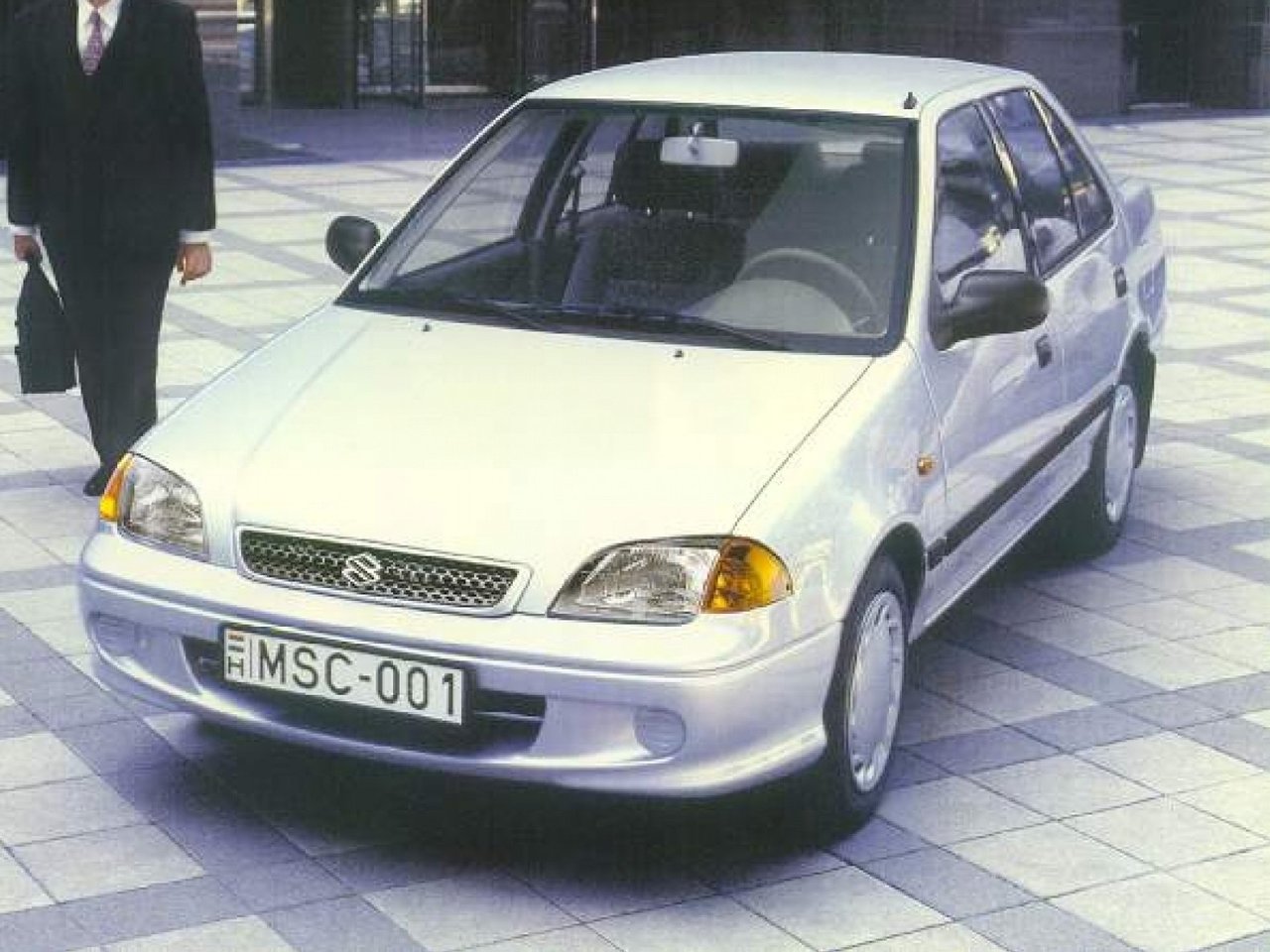 Suzuki Swift II Рестайлинг (Седан, 1995-2003)