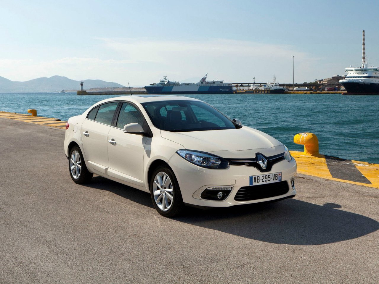 Renault Fluence I Рестайлинг (Седан, 2013-н.в.)