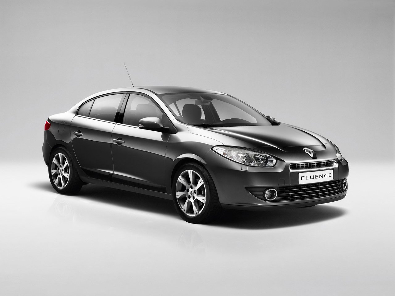 Renault Fluence I (Седан, 2009-н.в.)