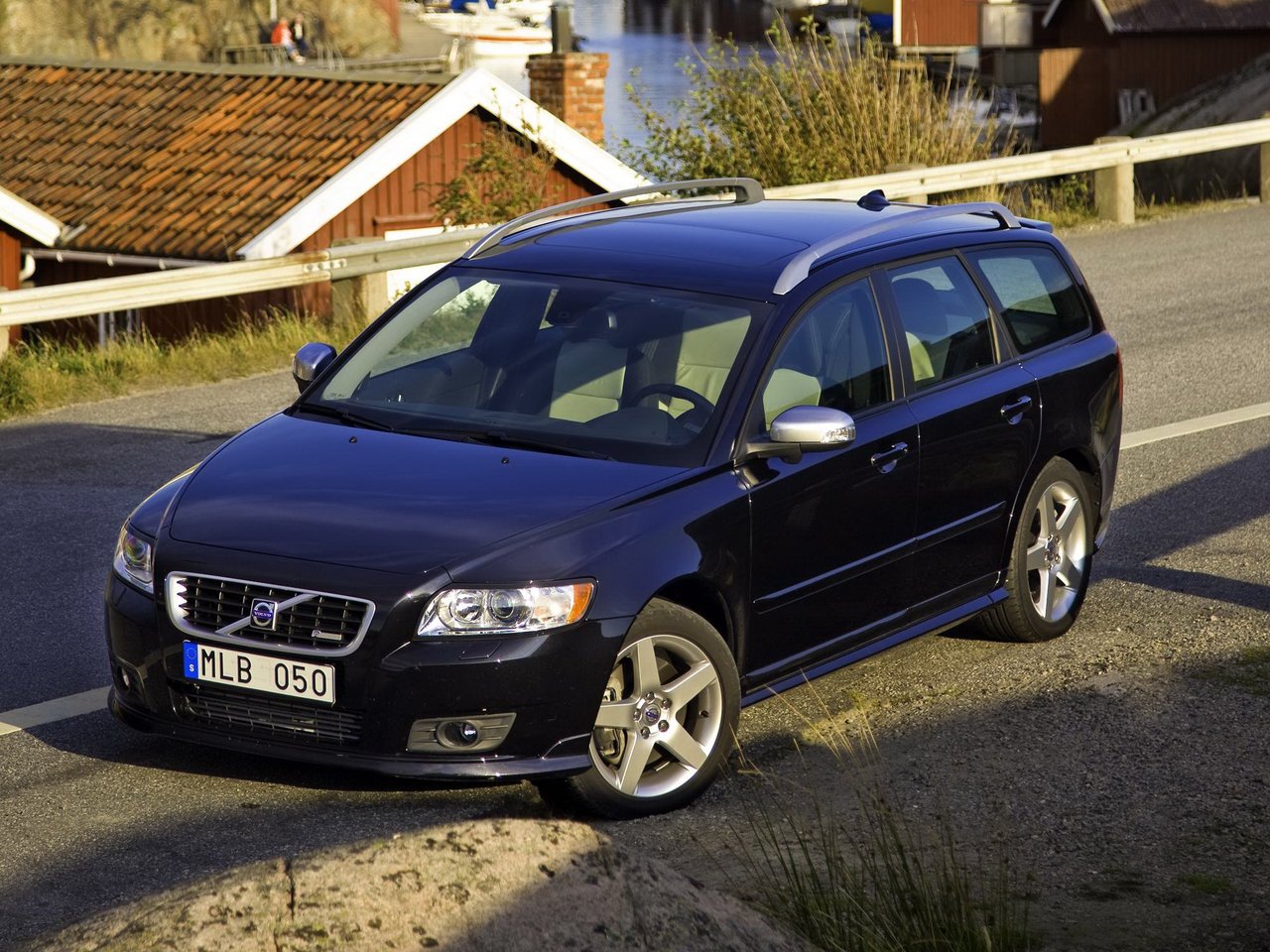 Volvo V50 I Рестайлинг (5-дверный универсал, 2007-2012)