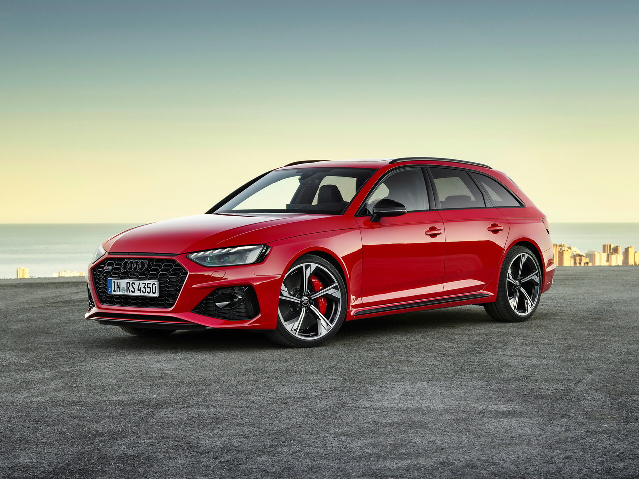 Audi RS4 IV B9 Рестайлинг (5-дверный универсал, 2019-н.в.)