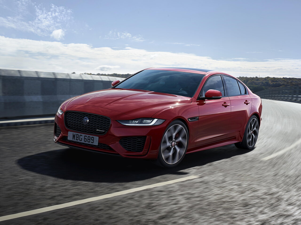 Jaguar XE I Рестайлинг (Седан, 2019-н.в.)