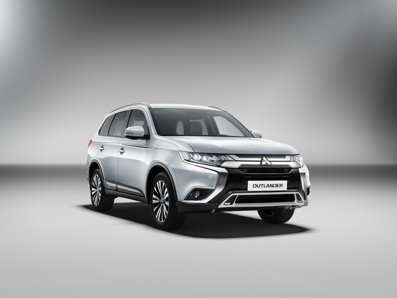 Mitsubishi Outlander III Рестайлинг 3 (Внедорожник 5 дверей, 2018-н.в.)