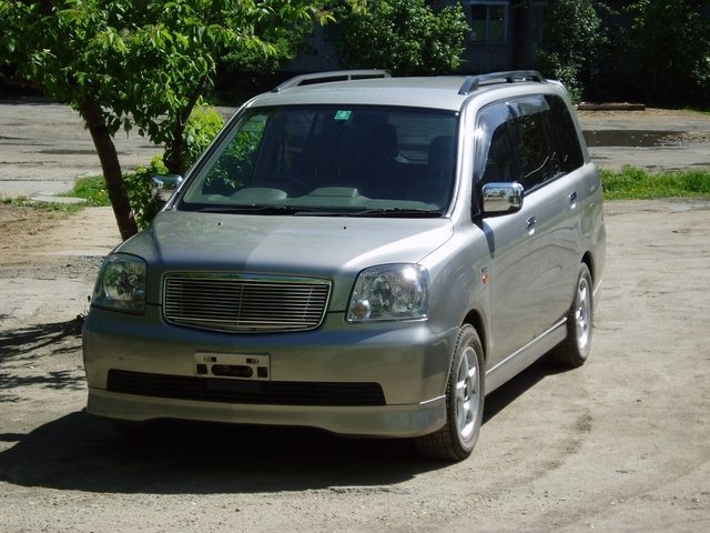 Mitsubishi Dion 2002 – 2005 Рестайлинг (Компактвэн, 2002-2005)