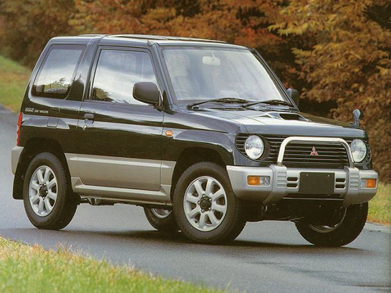 Mitsubishi Pajero Junior (Внедорожник 3 двери, 1995-1998)