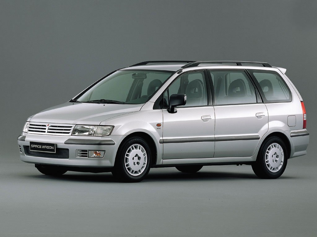 Mitsubishi Space Wagon III (Компактвэн, 1998-2004)