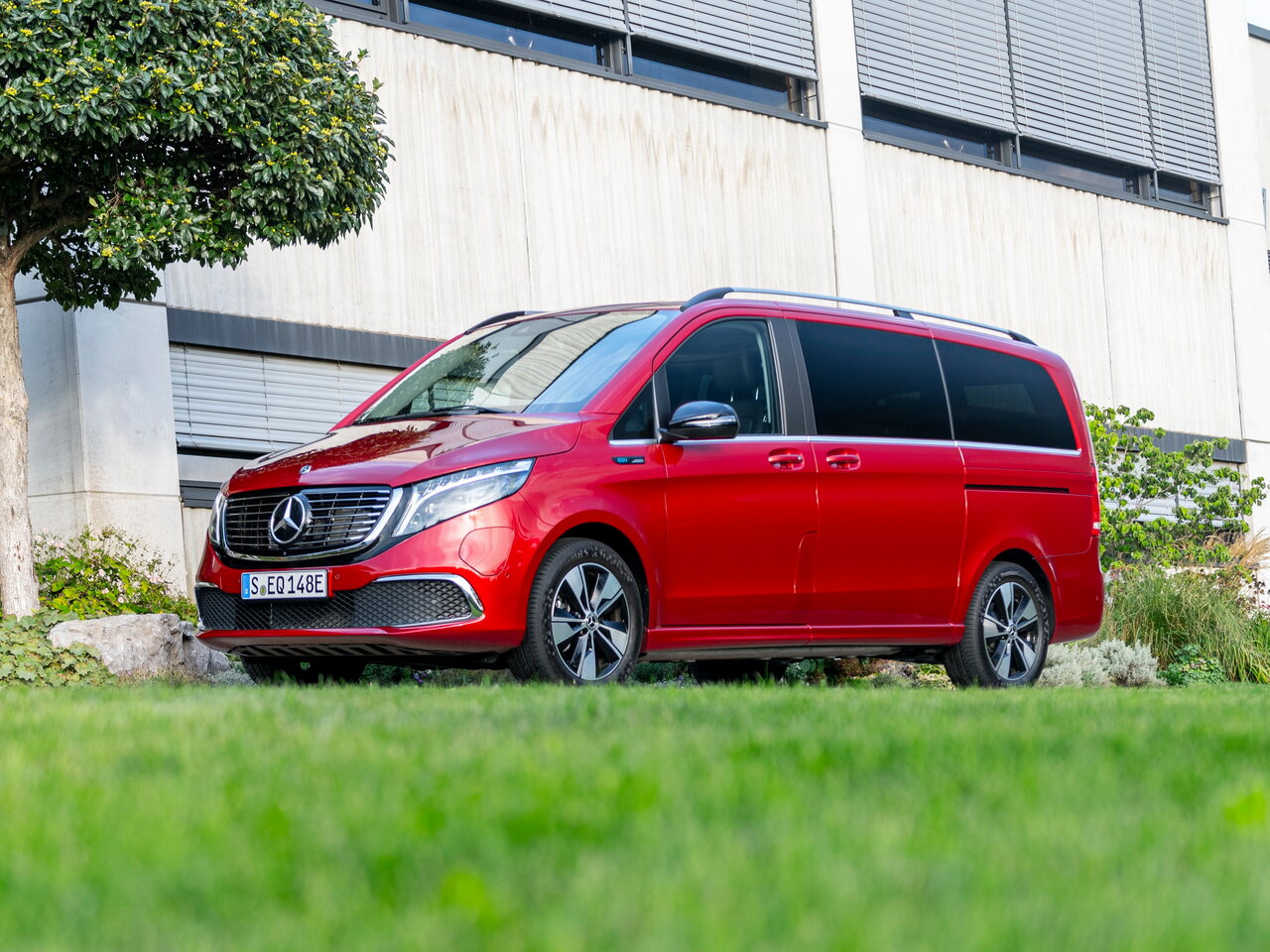 Mercedes-Benz EQV (Минивэн, 2020-н.в.)