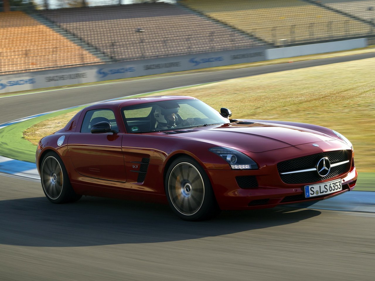 Mercedes-Benz SLS AMG