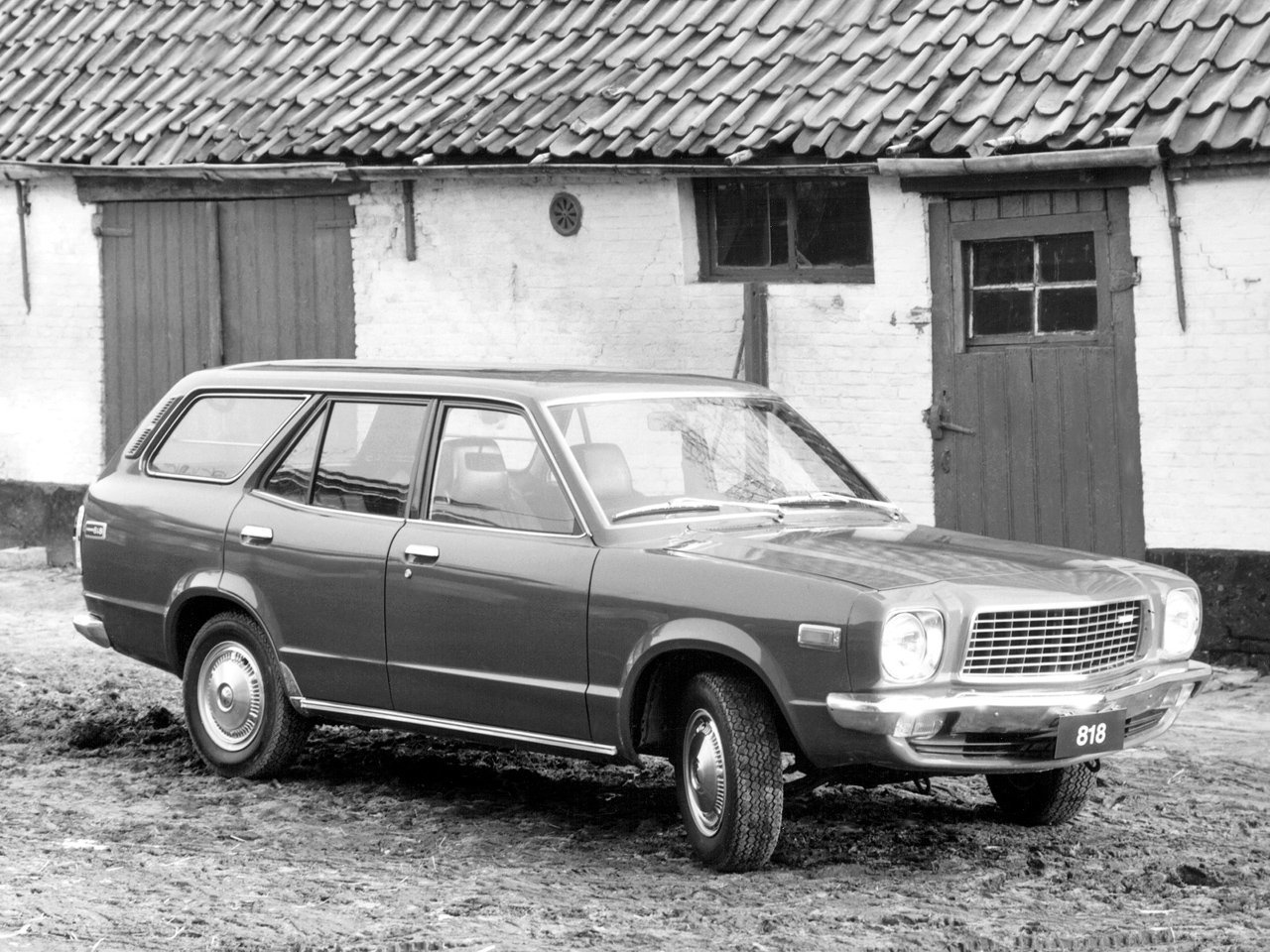 Mazda 818 (5-дверный универсал, 1974-1978)