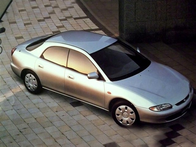 Mazda Lantis (Седан, 1993-1997)