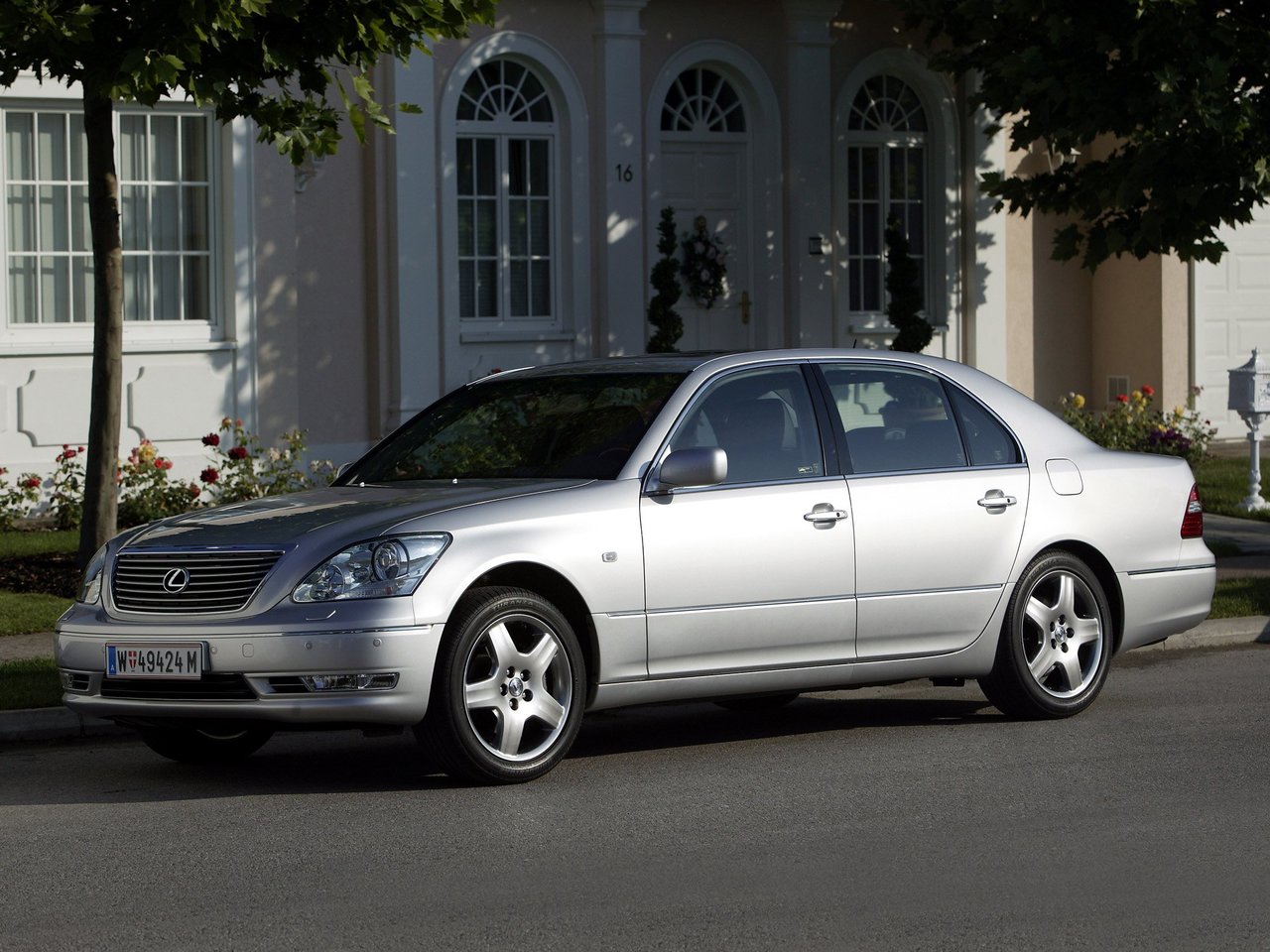 Lexus LS III Рестайлинг (Седан, 2003-2006)