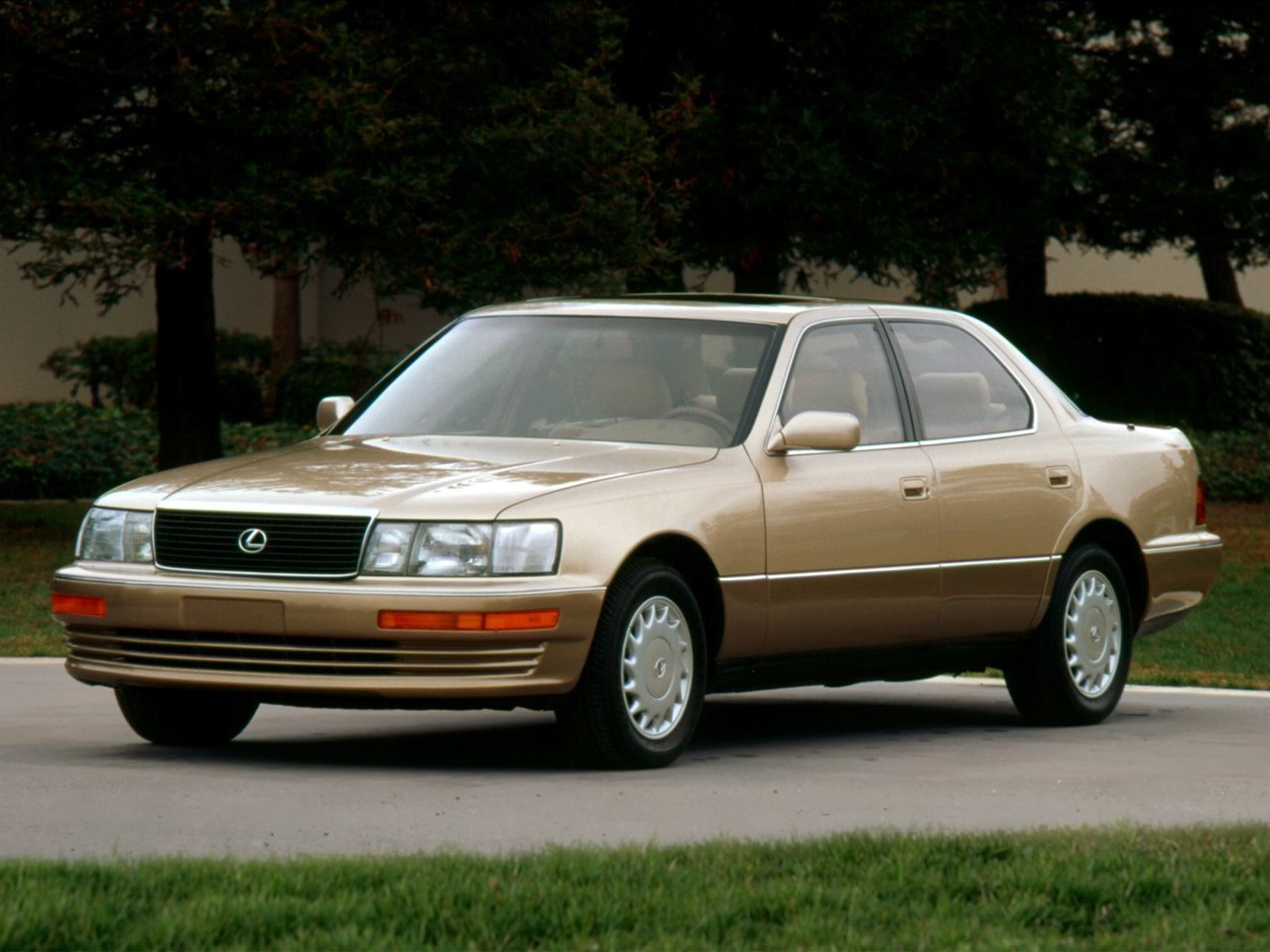 Lexus LS I (Седан, 1989-1994)