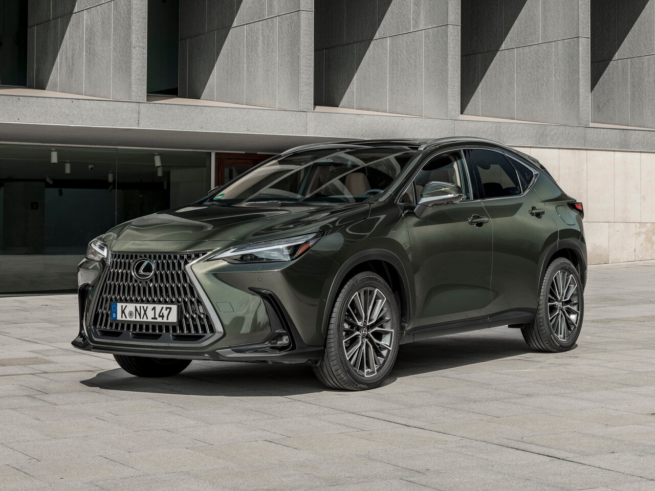 Lexus NX II (Внедорожник 5 дверей, 2021-н.в.)