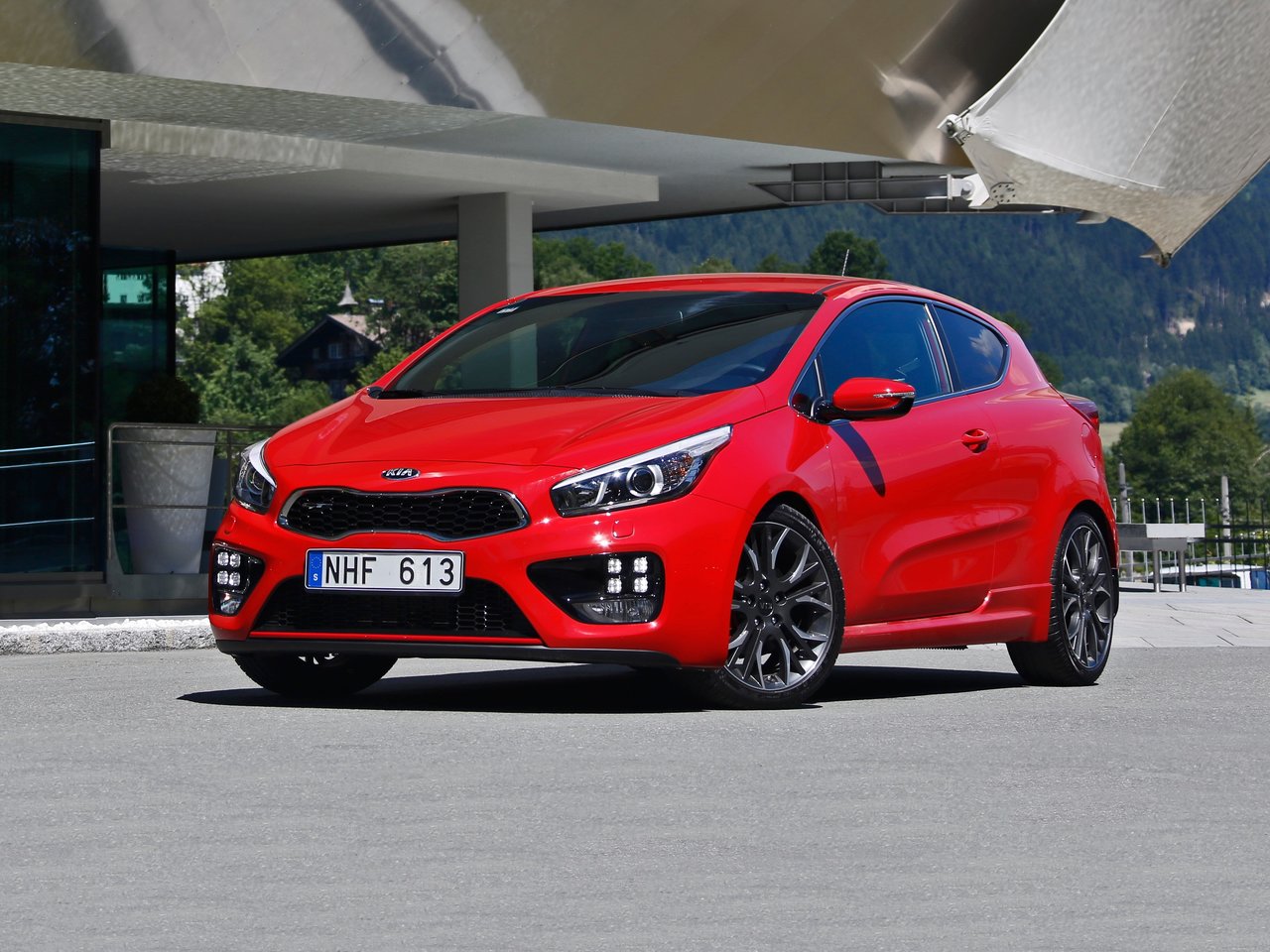 Kia Cee'd GT I (Хэтчбек 3 двери, 2012-2015)