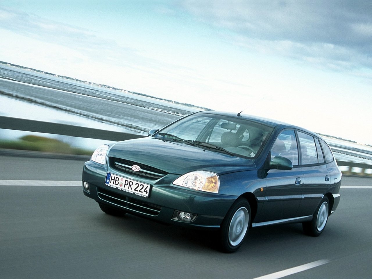 Kia Rio I Рестайлинг (5-дверный универсал, 2002-2005)