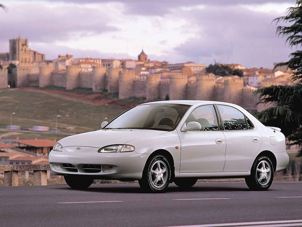 Hyundai Lantra II (Седан, 1995-1998)