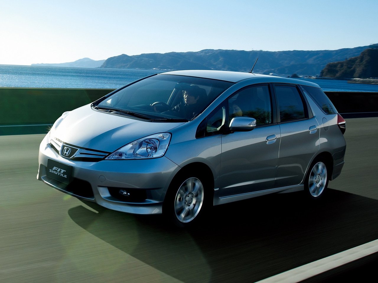 Honda Fit Shuttle I (5-дверный универсал, 2011-2013)