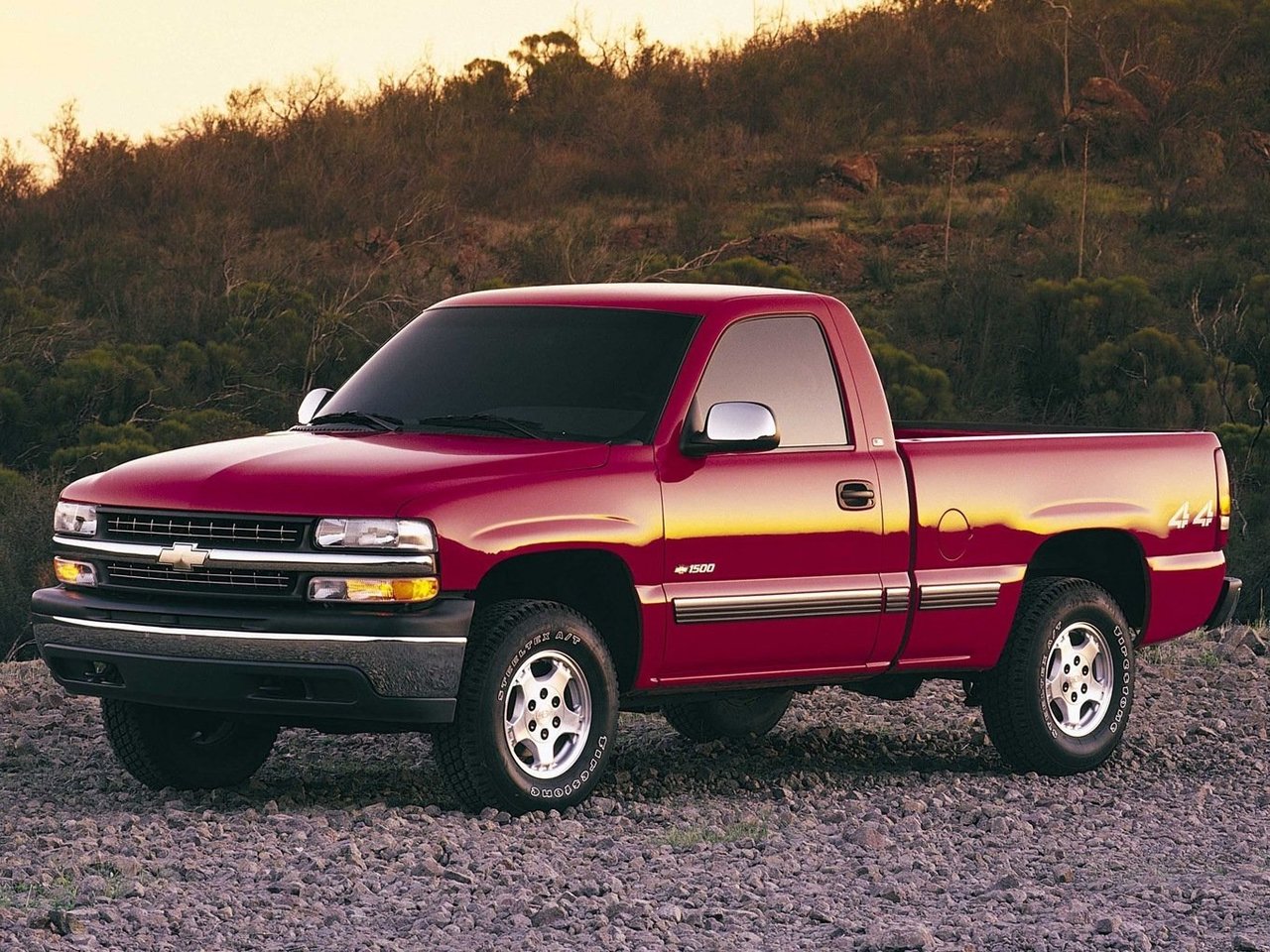 Chevrolet Silverado I GMT800 (Пикап Одинарная кабина, 1998-2003)