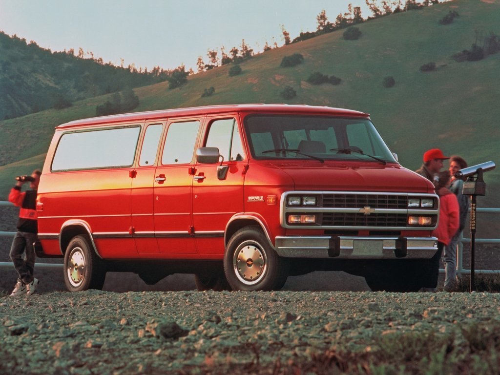 Chevrolet Van (Минивэн, 1971-1996)