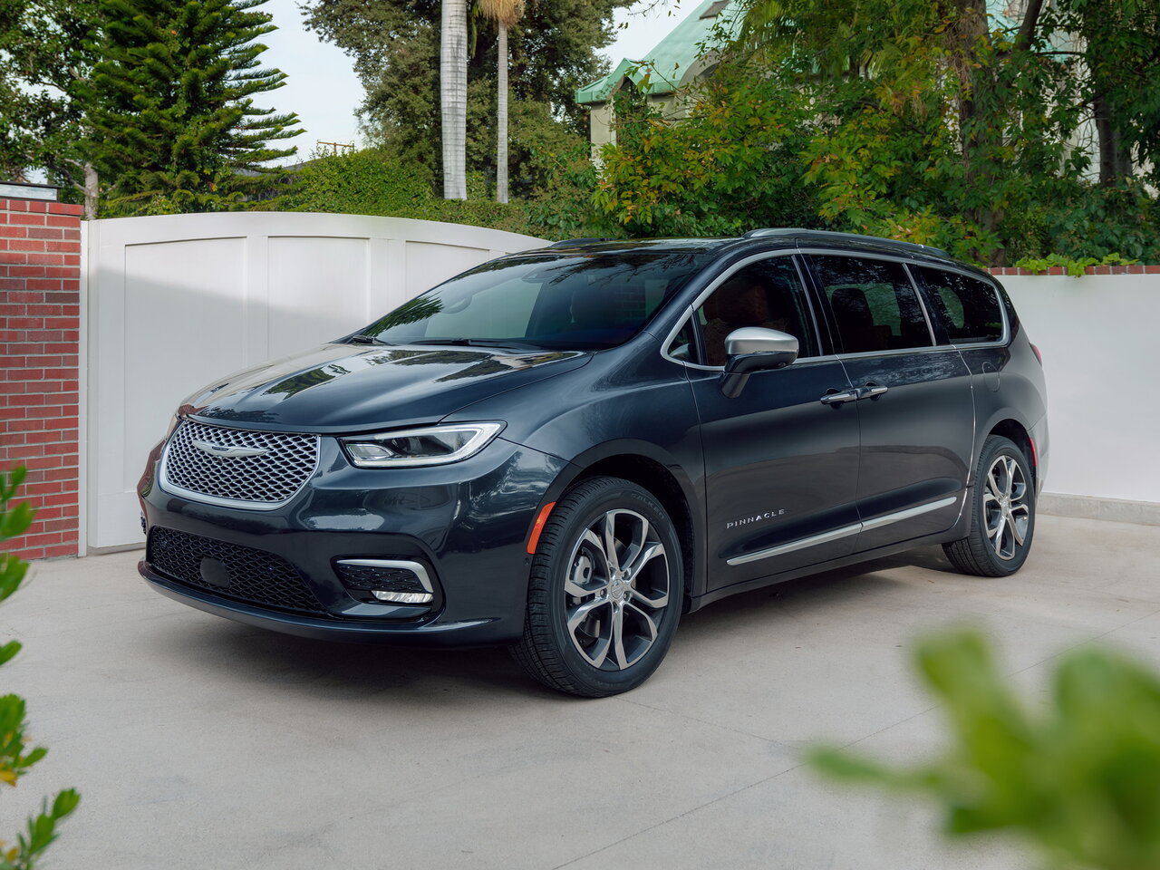 Chrysler Pacifica RU Рестайлинг (Минивэн, 2020-н.в.)