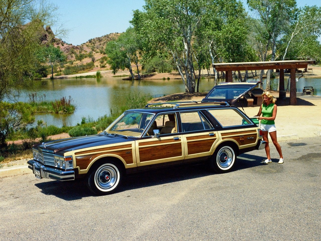 Chrysler Le Baron I (5-дверный универсал, 1977-1981)